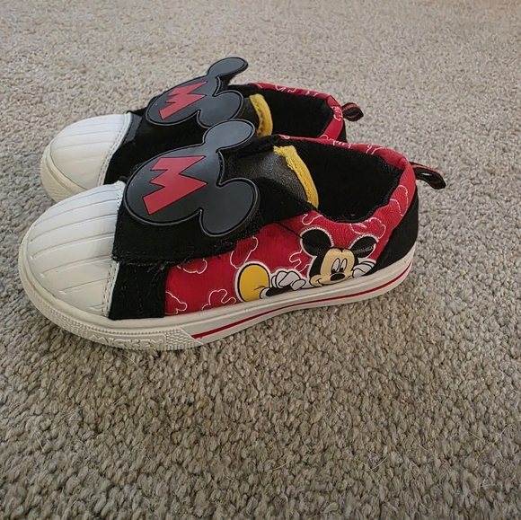 Mickey Mouse Shoes Boys Size 9 Toddler - Picture 1 of 9
